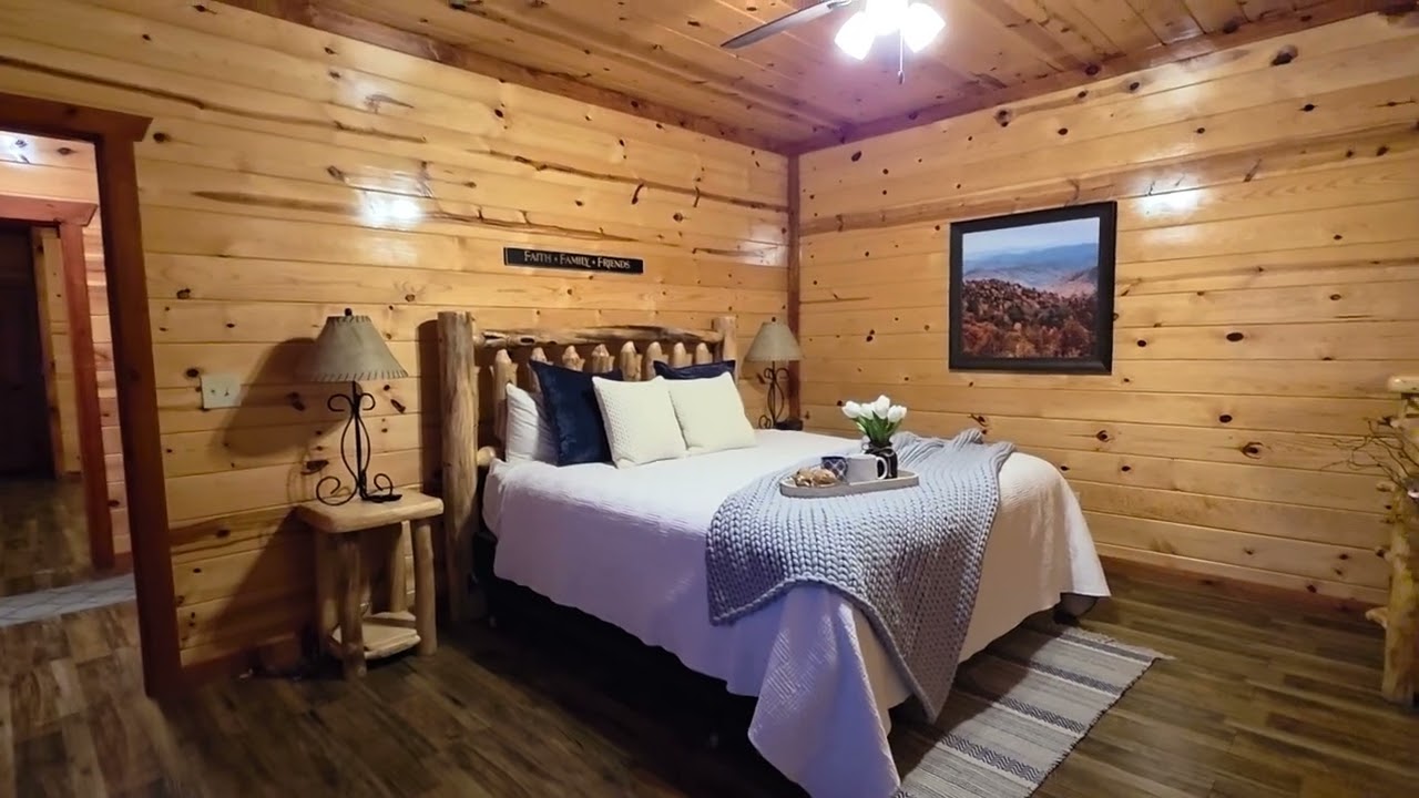 Smoky Mountain Ridge 6BR Indoor Pool Cabin main level