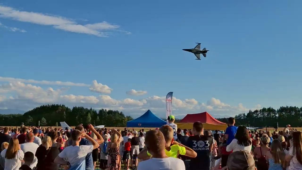 Piknik Lotniczy Nowy Targ 2024r. F16 Tiger Demo Team Poland