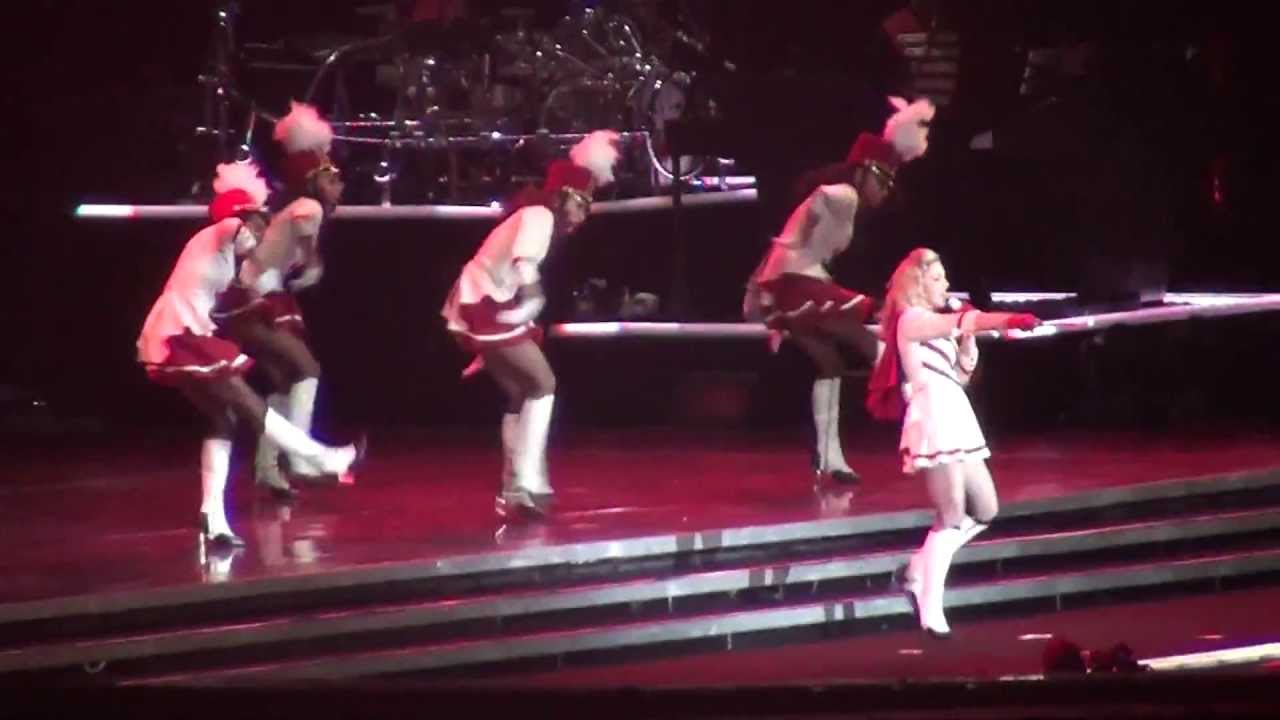 Madonna en Chile 2012 - Express Yourself ( Born This Way) & Give Me All Your Lovin´
