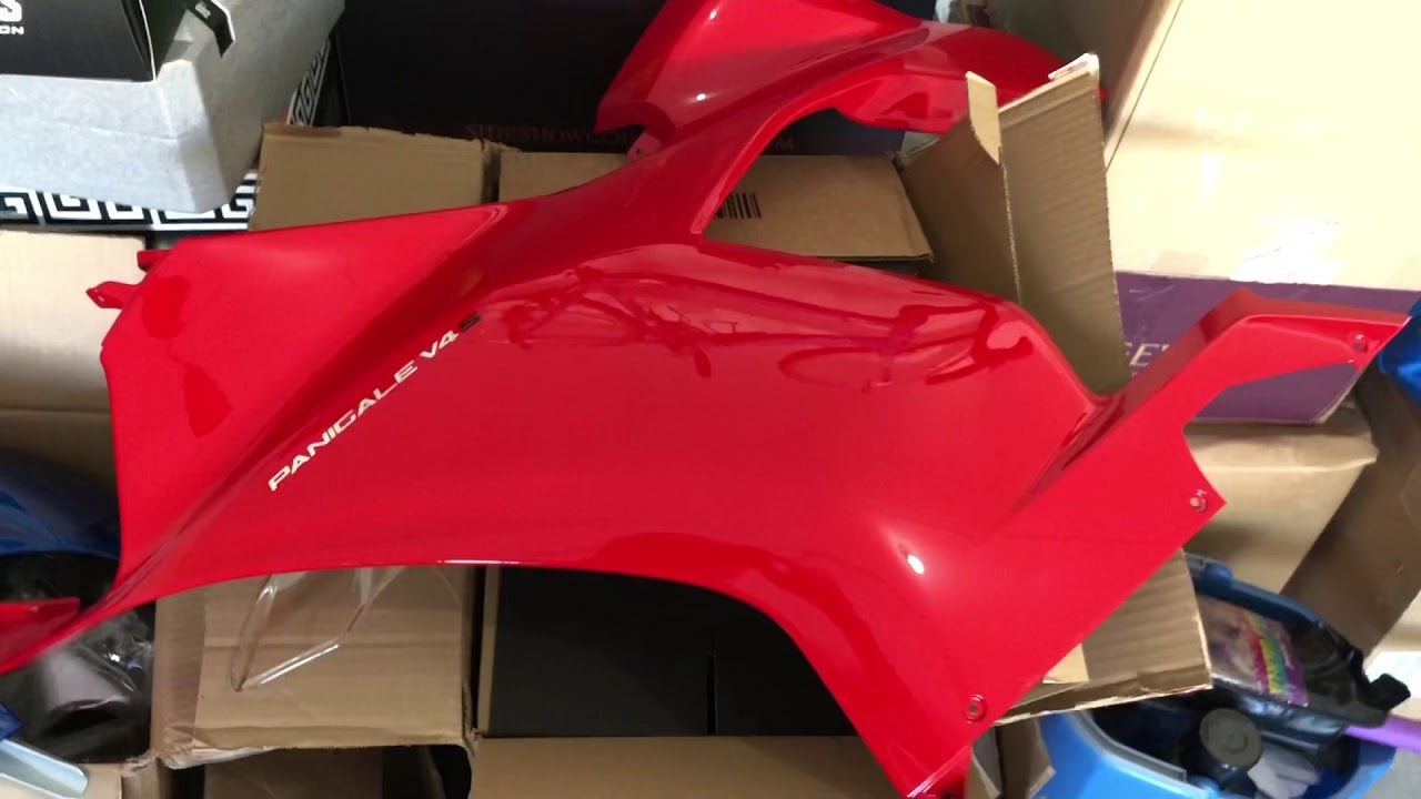 Ducati V4, Install Carbon Frame Covers