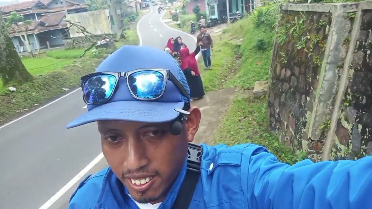melihat suasana kp bibiku sambil malakukan ziarah makom ya baraya      #explore #ziarahkubur
