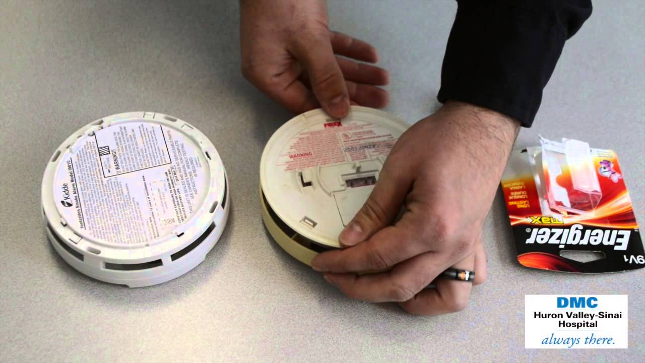 How to change batteries in smoke detectors