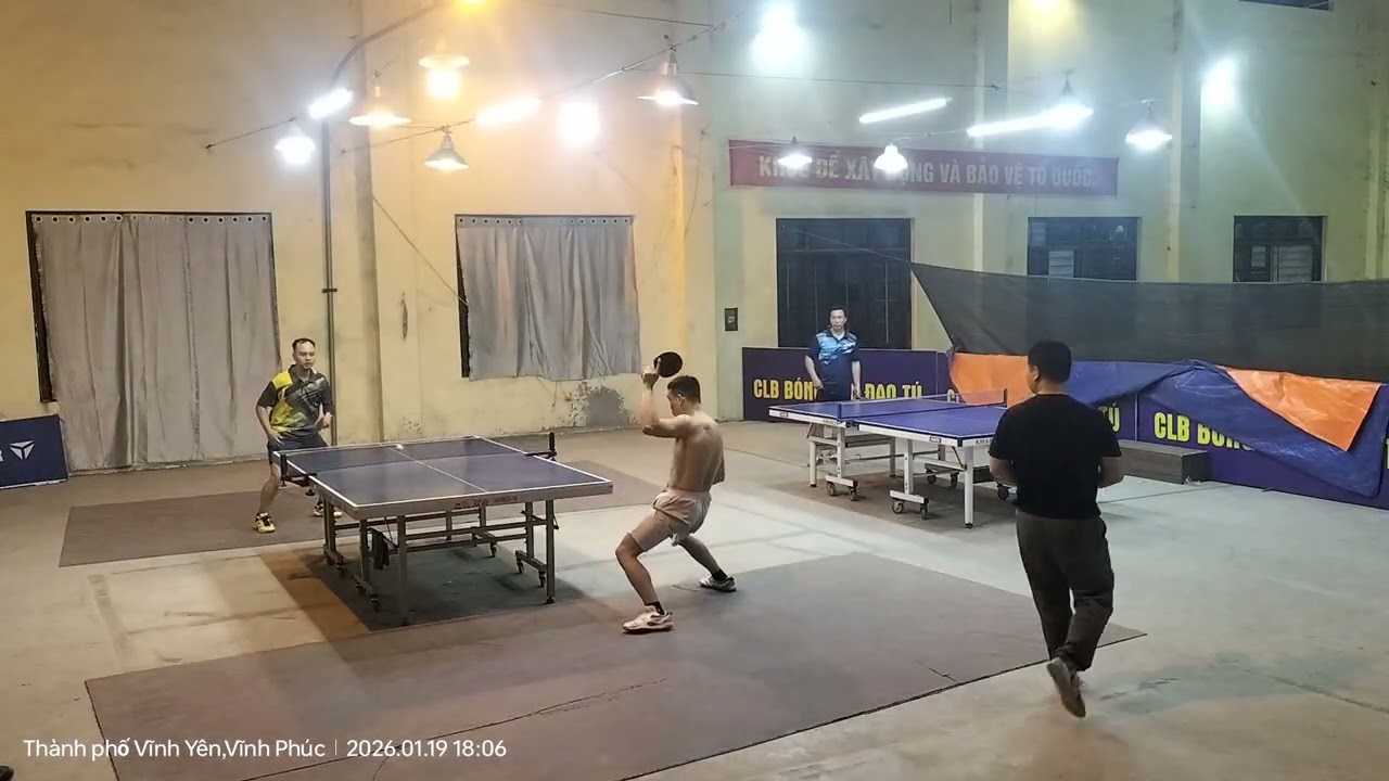Review bóng bàn đơn CLB phố phường vận động nhanh nhẹn 
