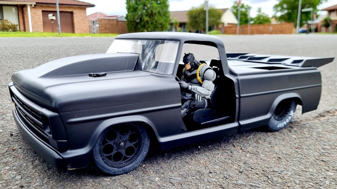 Batman's Custom LOSI No Prep Ford F100. RC Animatronics by Danny Huynh Creations.