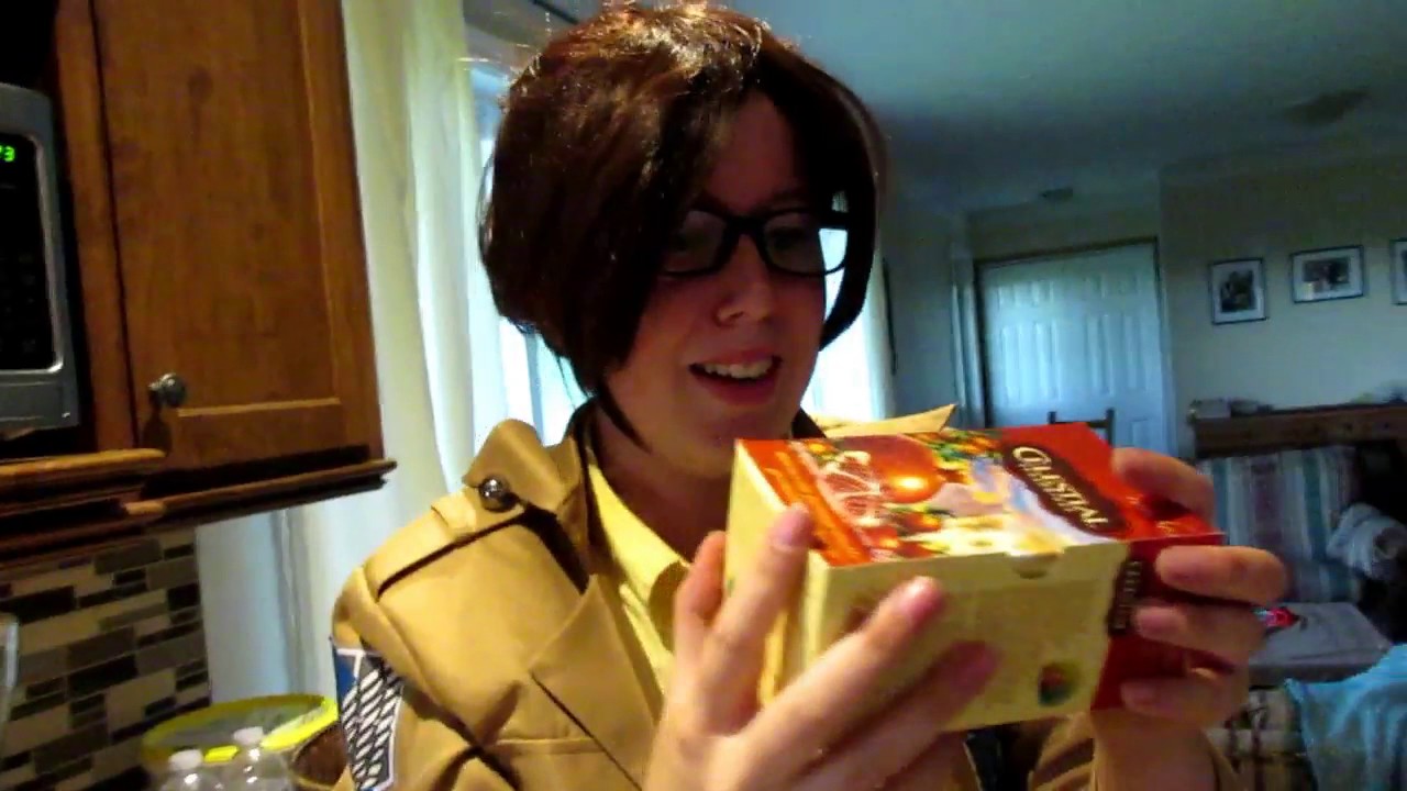 Hanji's Morning (Attack on Titan Cosplay)