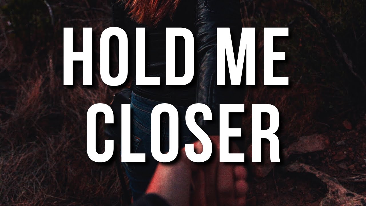 HOLD ME CLOSER 🎵(Lyrics) - LIVINGROOMS