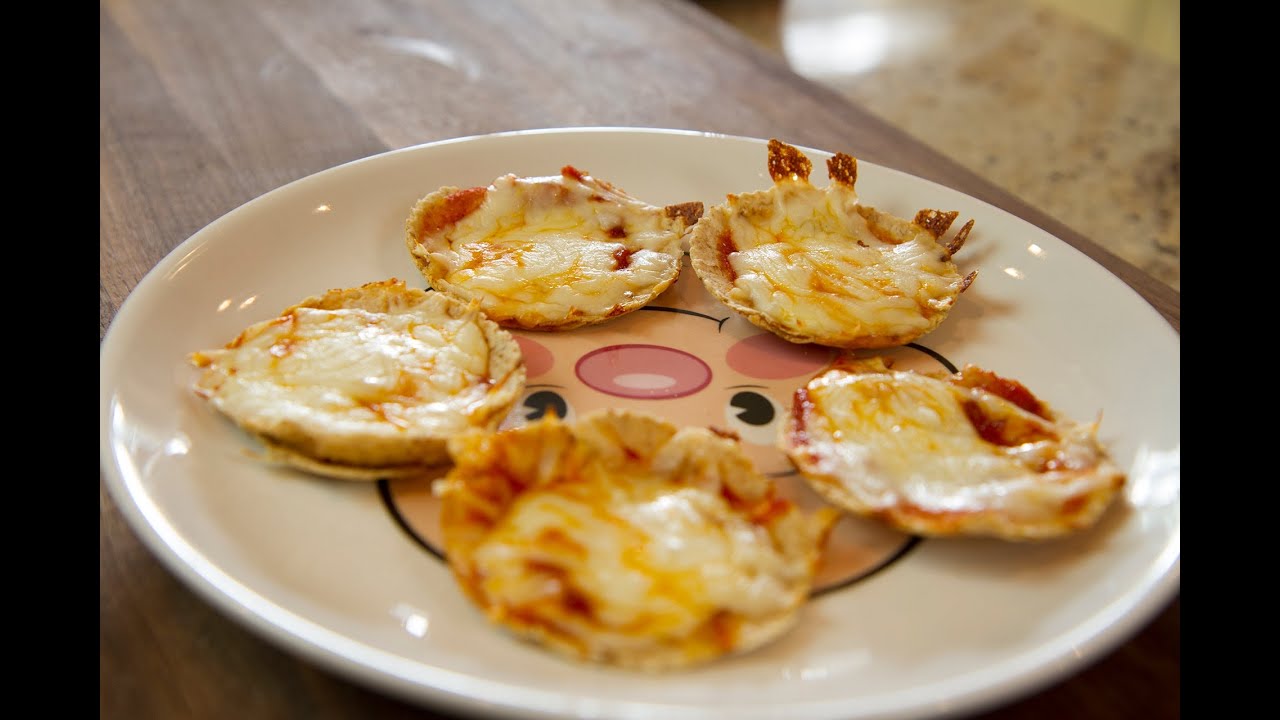 Healthy Mini Pizzas Your Kids Will Love - Let's Cook with ModernMom