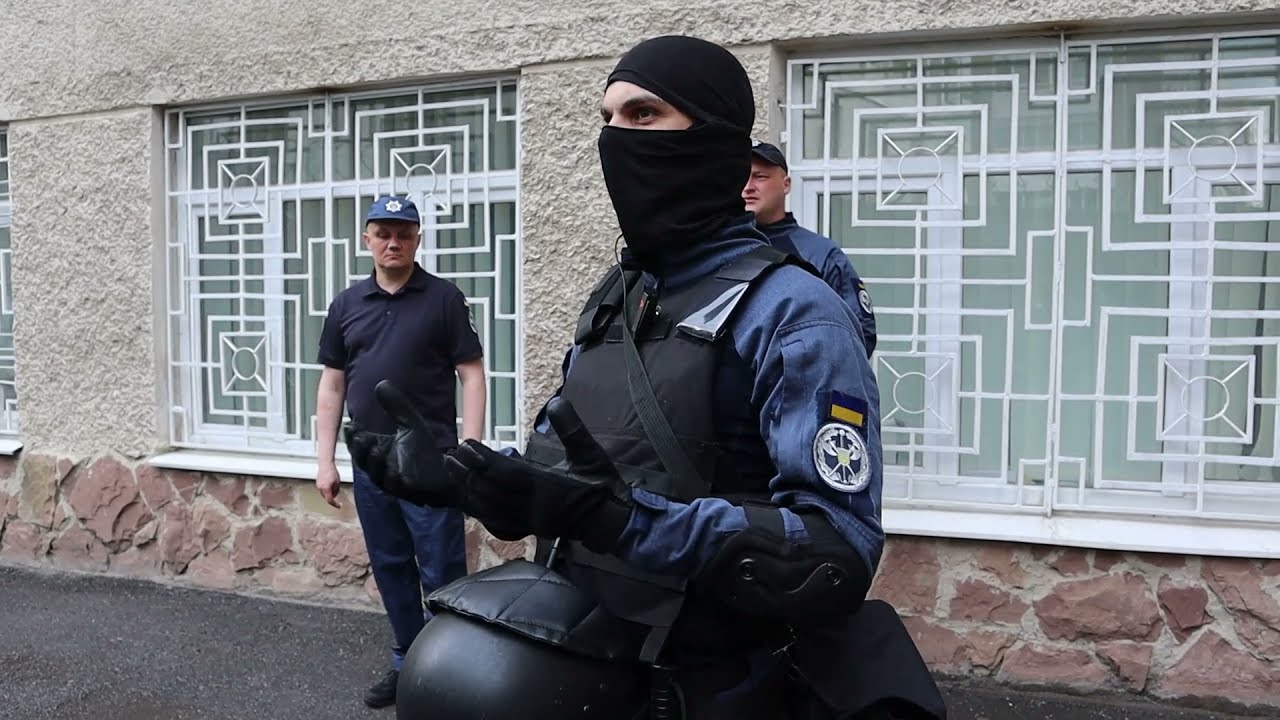 Судові охоронці Тернопільщини і Хмельниччини відпрацювали нештатні ситуації в судовій установі
