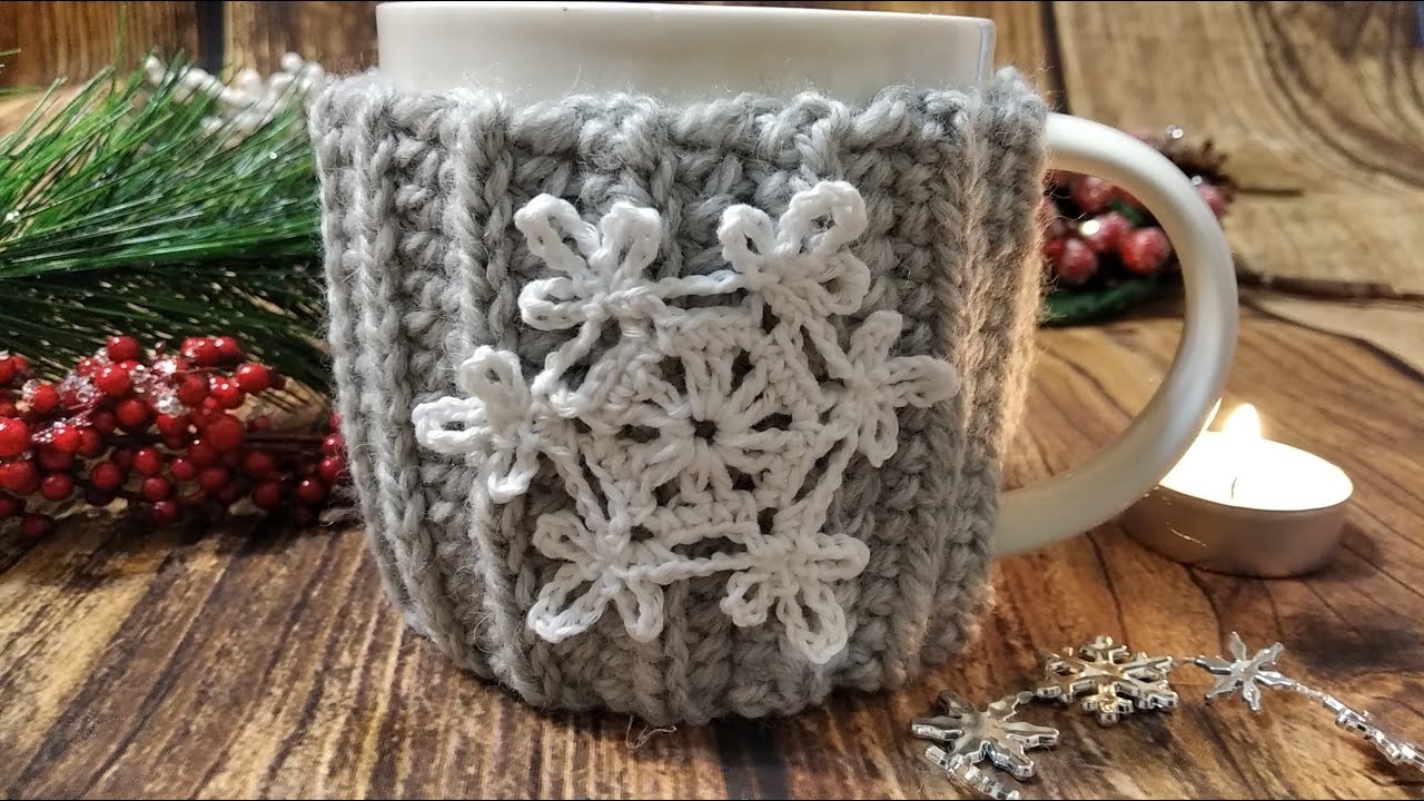 НОВОГОДНИЙ ЧЕХОЛ НА КРУЖКУ крючком/ МК/ KNITTED COVER ON a MUG hook.