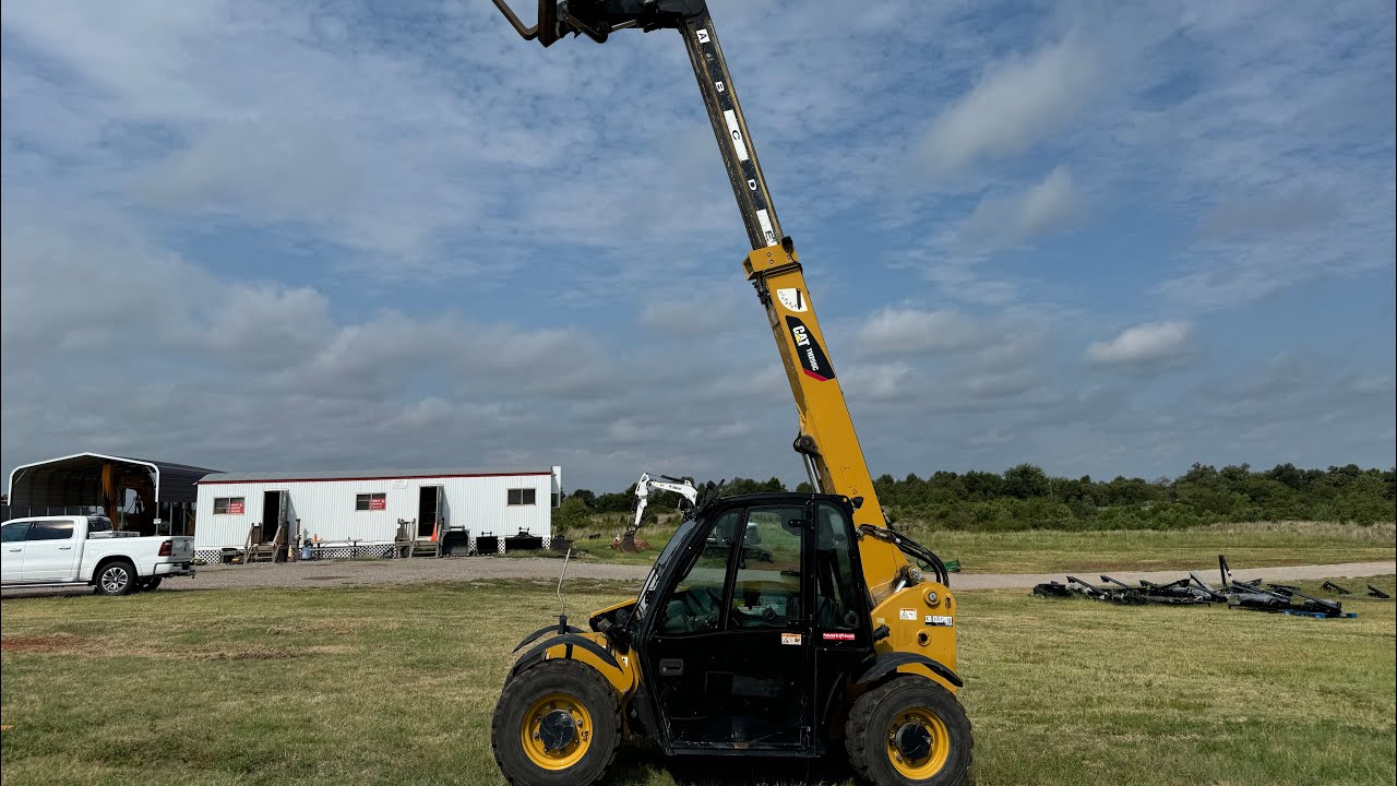 Caterpillar TH255C Telescopic Handler - Compact Telehandler For Sale