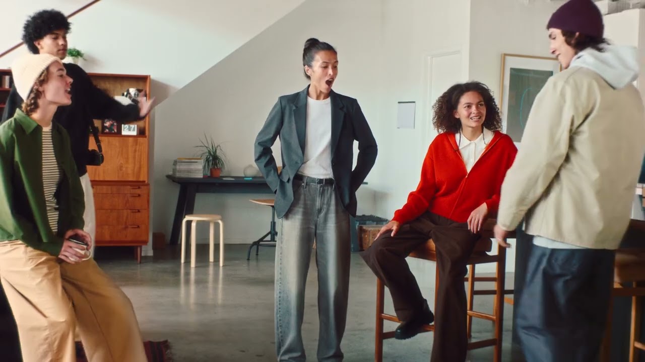 Вирусные бочкообразные брюки UNIQLO