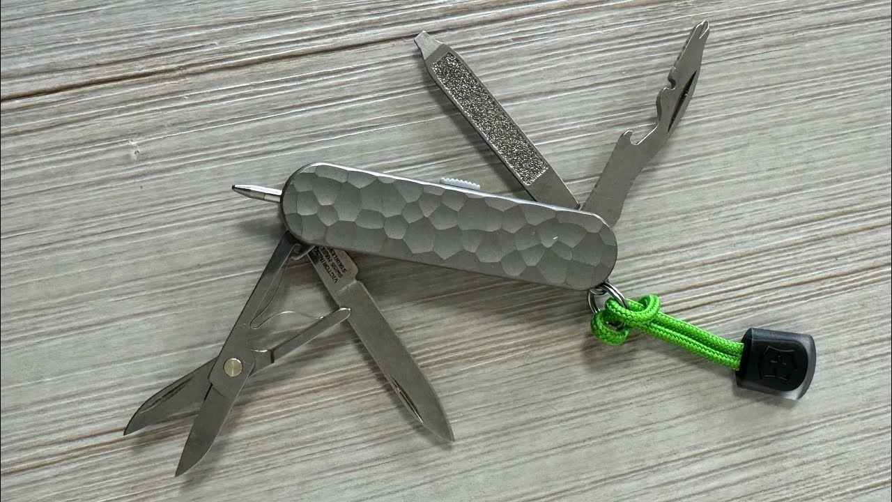 Custom Victorinox Swiss Army Knife - upgrading my Classic SD into my perfect EDC tool