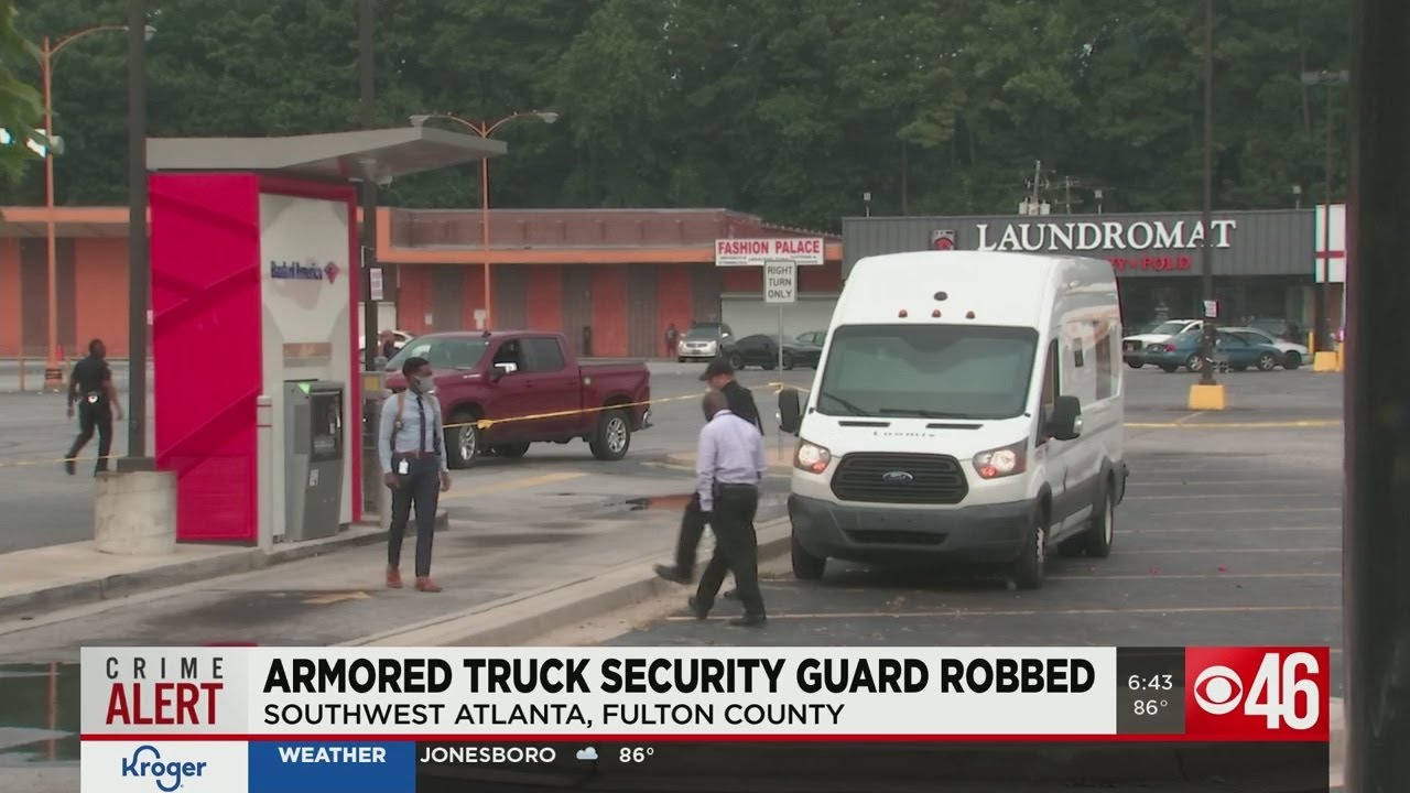 Armored truck security guard robbed