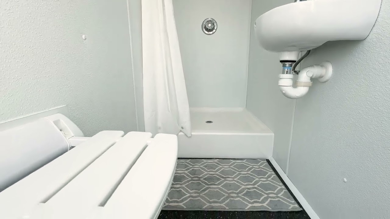 4 Station Mobile Shower Trailer | Endurance Series
