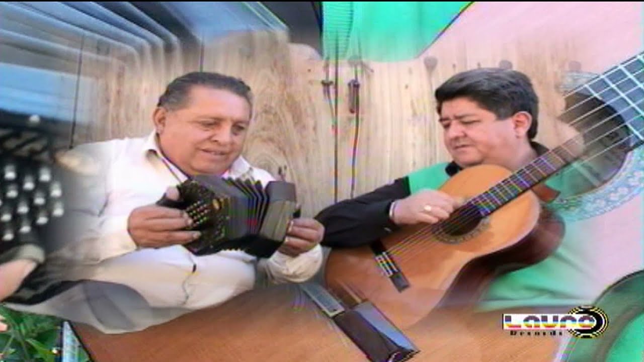 ENRIQUE PAREDES UREÑA Ft YURI ORTUÑO - ULALA - Huayño