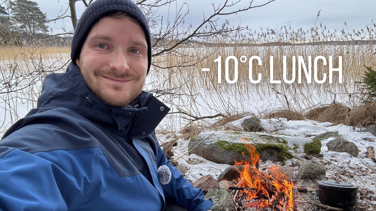 Open Fire Pancakes in -10°C by a Frozen Lake (Spotting Moose)