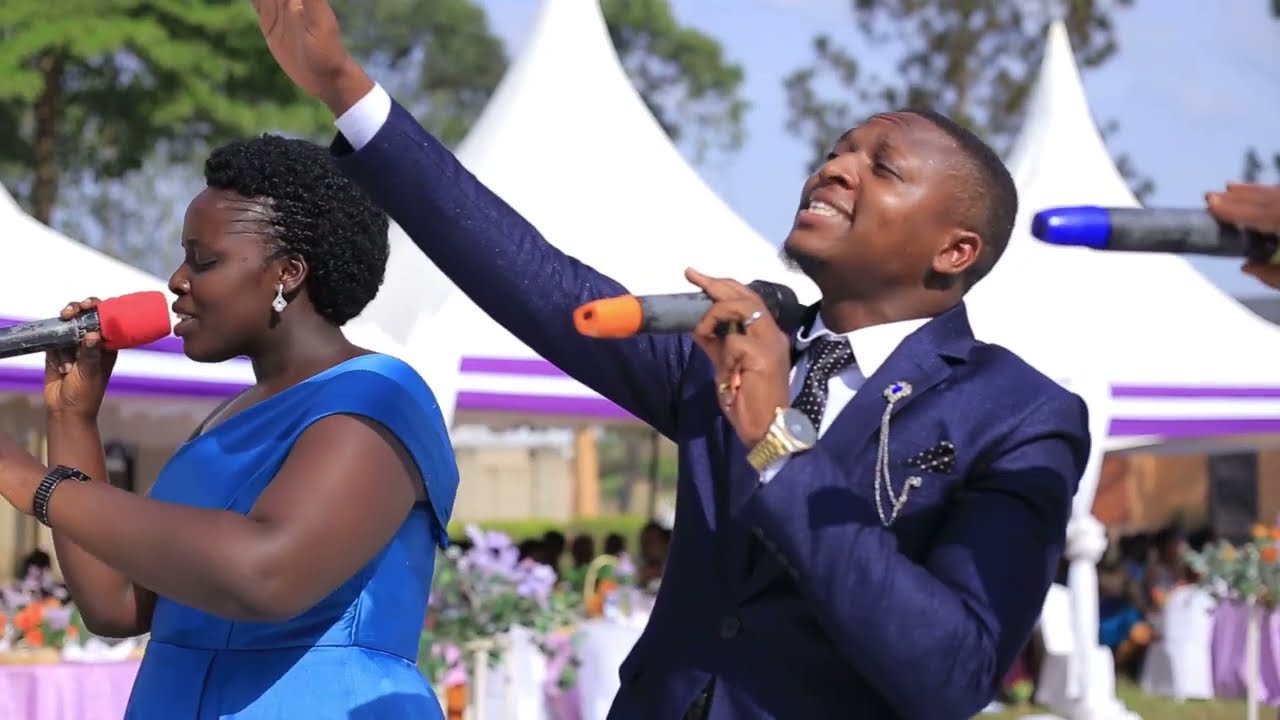 Ronnah kereere special song by Zion choir