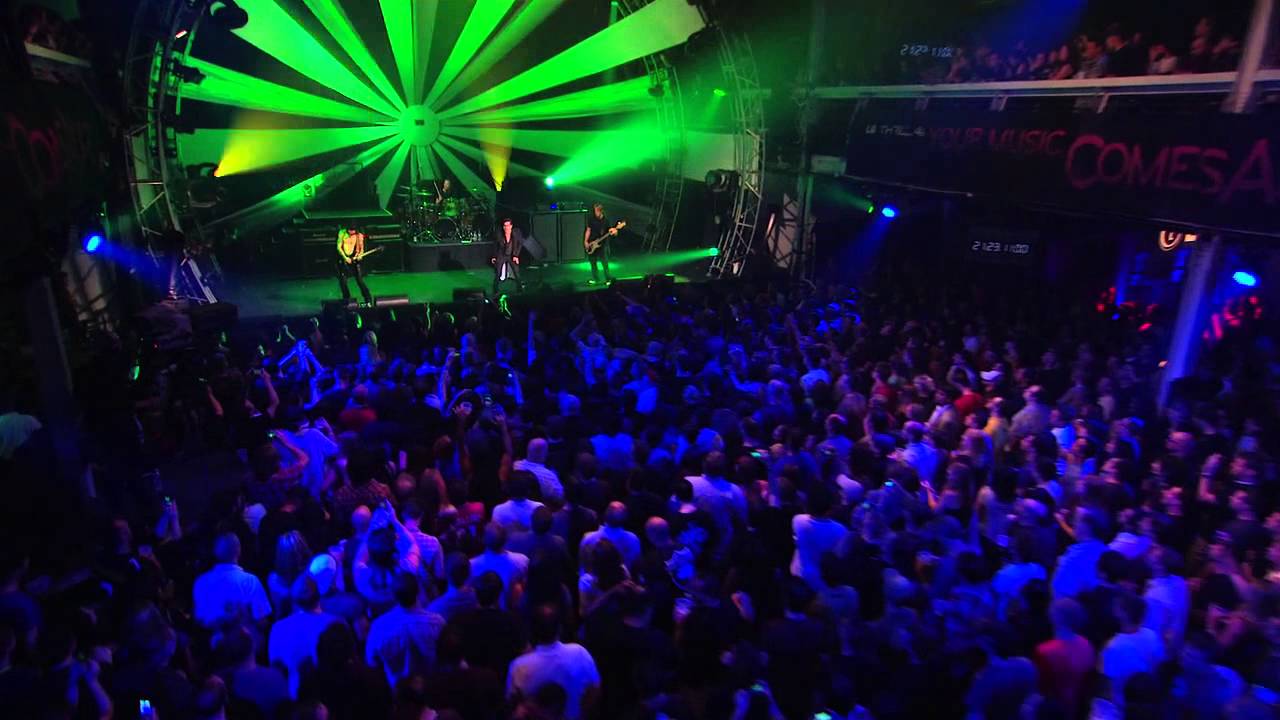 Jane's Addiction  - Been Caught Stealing - Live from NYC 2013