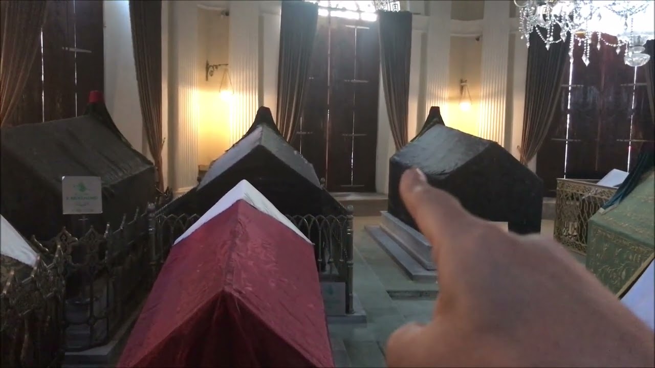 SULTAN 2.MAHMUT TÜRBESİ