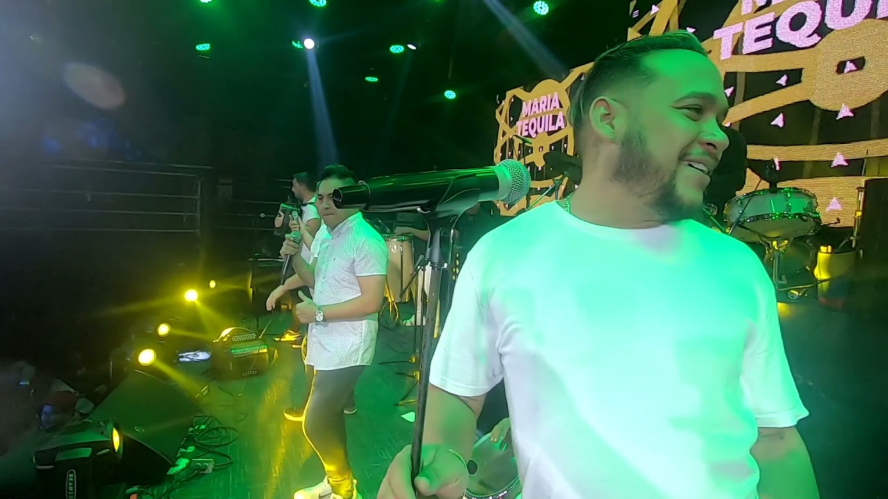 ERA TAN FACIL OLVIDARTE - VALLENATO REGIO (LIVE) MARIA TEQUILA