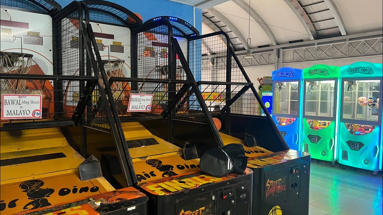 Street basketball arcade Relay - Can we get 800+ Points on a bolted rim?
