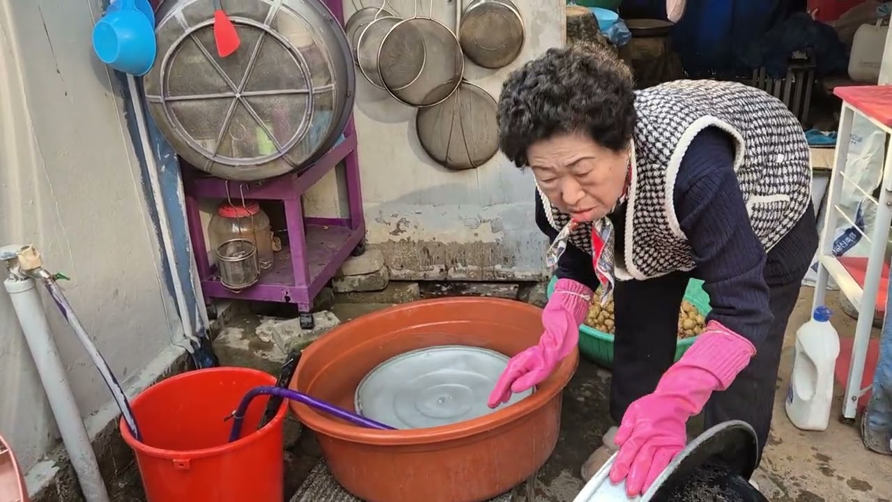 80살시골엄마 찐한 호박죽 찐한 된장찌개 보글보글~