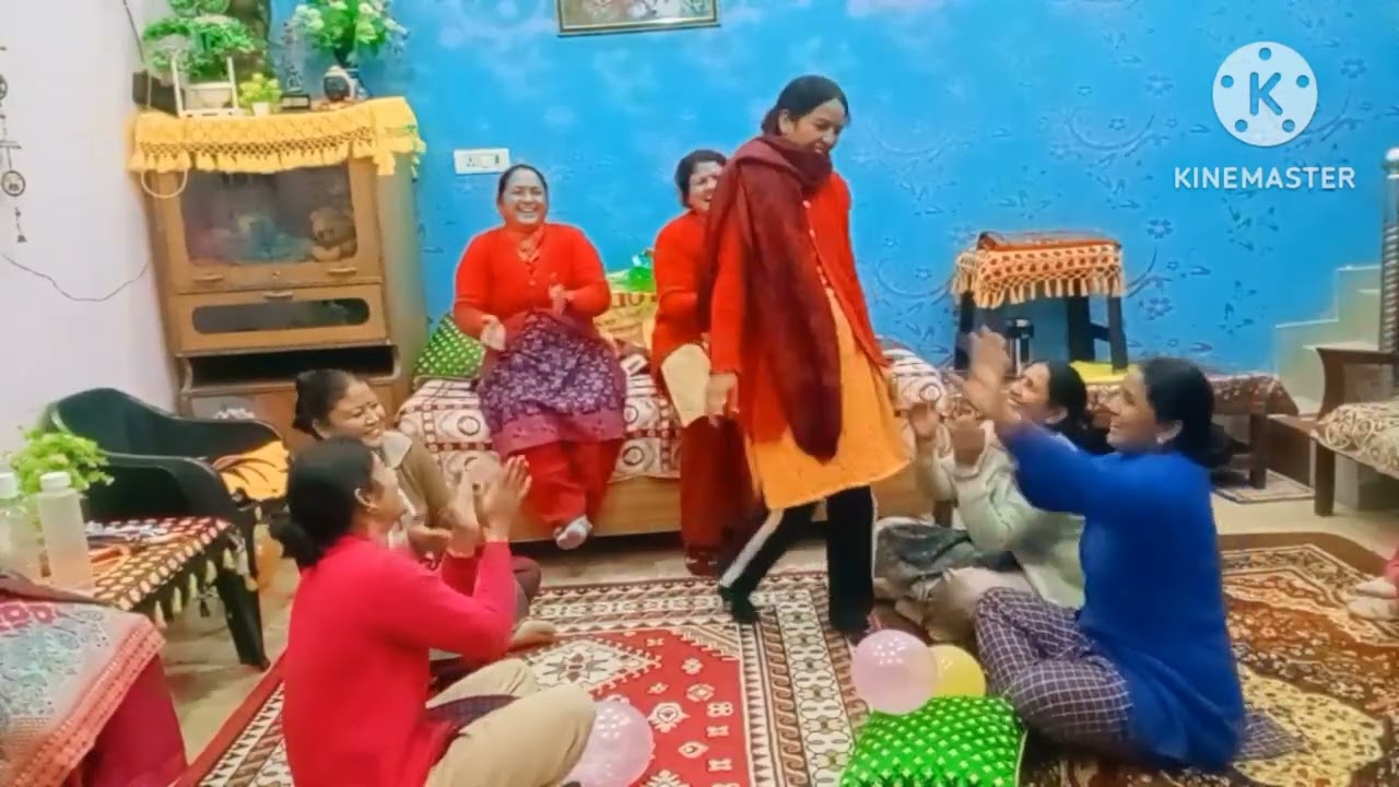 दोस्तों के साथ फुल मस्ती टाइम #injoy #with friends #anita devbhoomi uk #viral video #