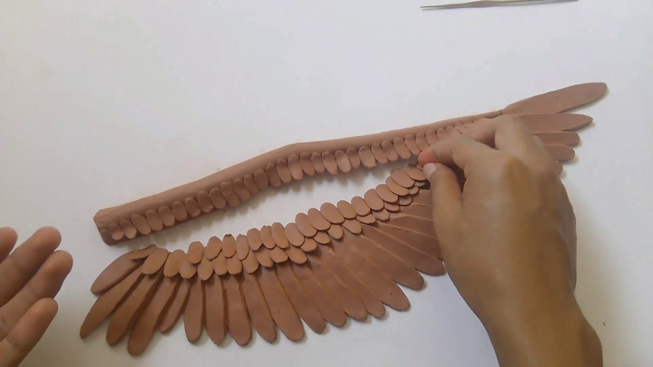 Como esculpir unas alas en plastilina