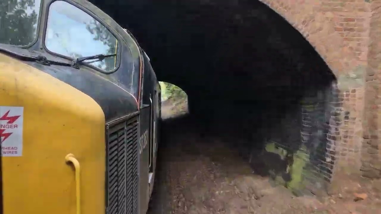 37263 - Day 1 of the 65 Years of the Class 37 Event - SVR