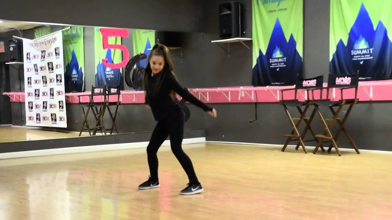Mckenzie Ziegler @ Meet & Greet
