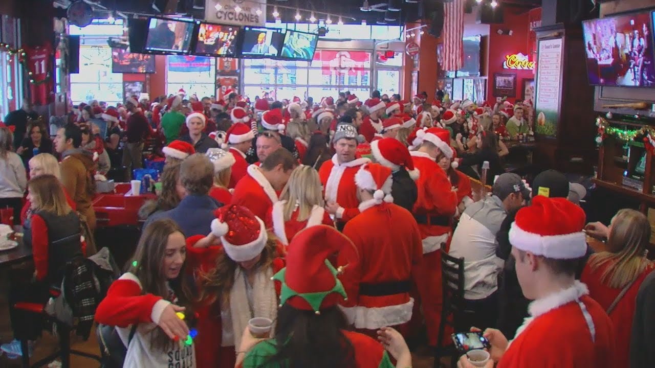 SantaCon takes over Downtown Cincinnati