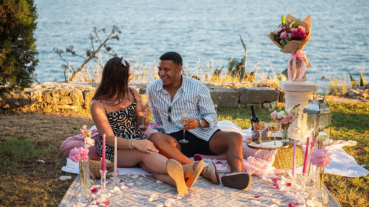 Proposal photo session with a luxury picnic in Croatia, Split