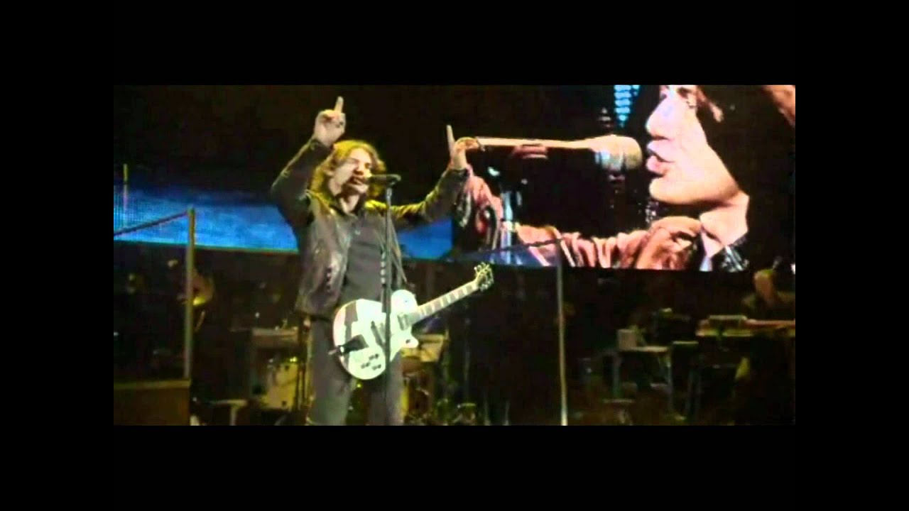 Ligabue - Tutti vogliono viaggiare in prima [Live in Verona - Sette notti in arena]