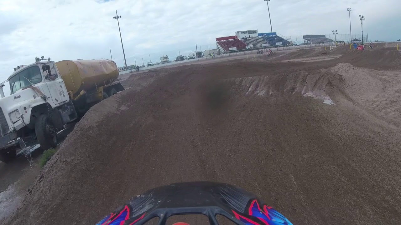 VMX SX 8:5:17 2stroke Moto2