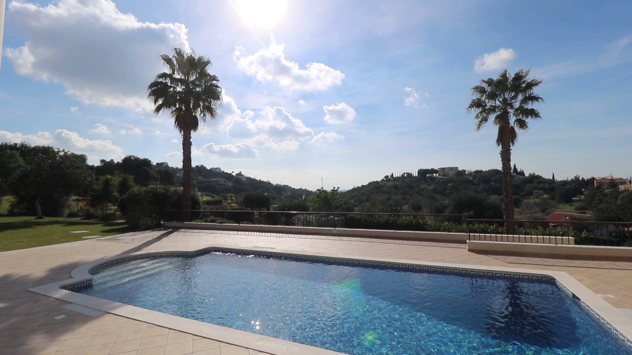 Delightful Vale Fomoso villa | www.irgproperty.com