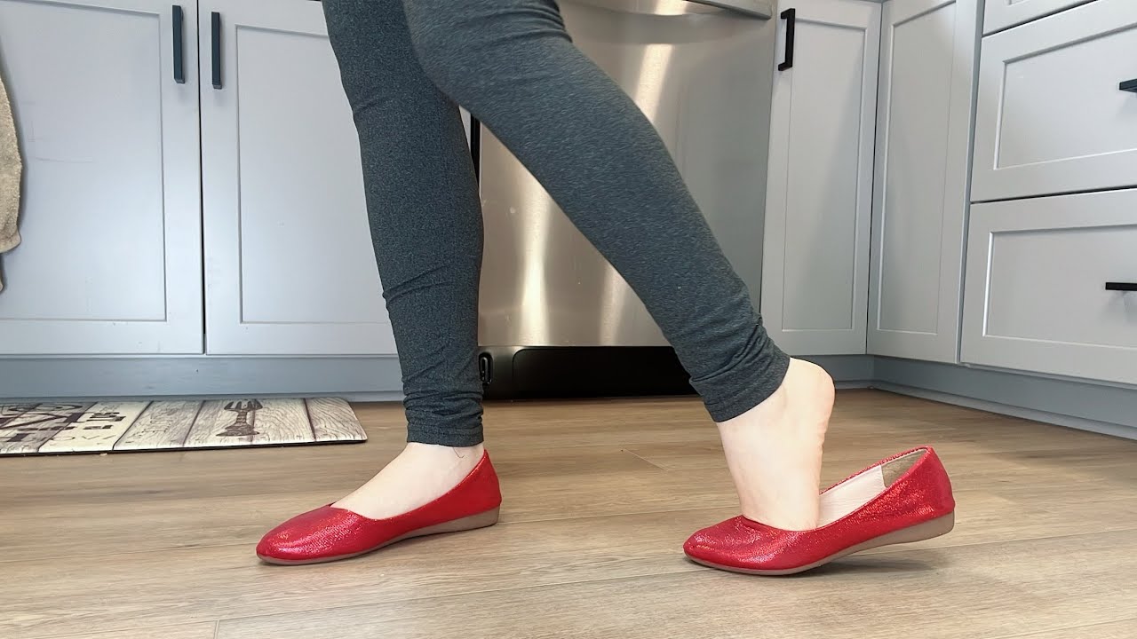 Flats | The HOT HEELS POP