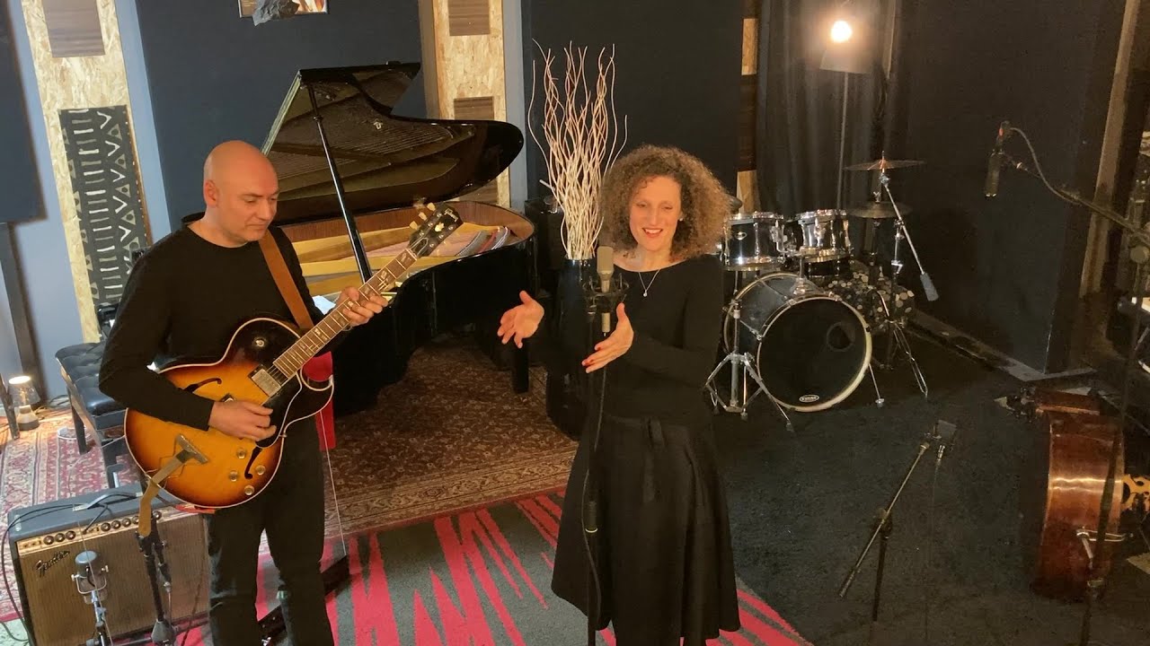 Tenderly /  Petra Ernyei & Adam Tvrdý