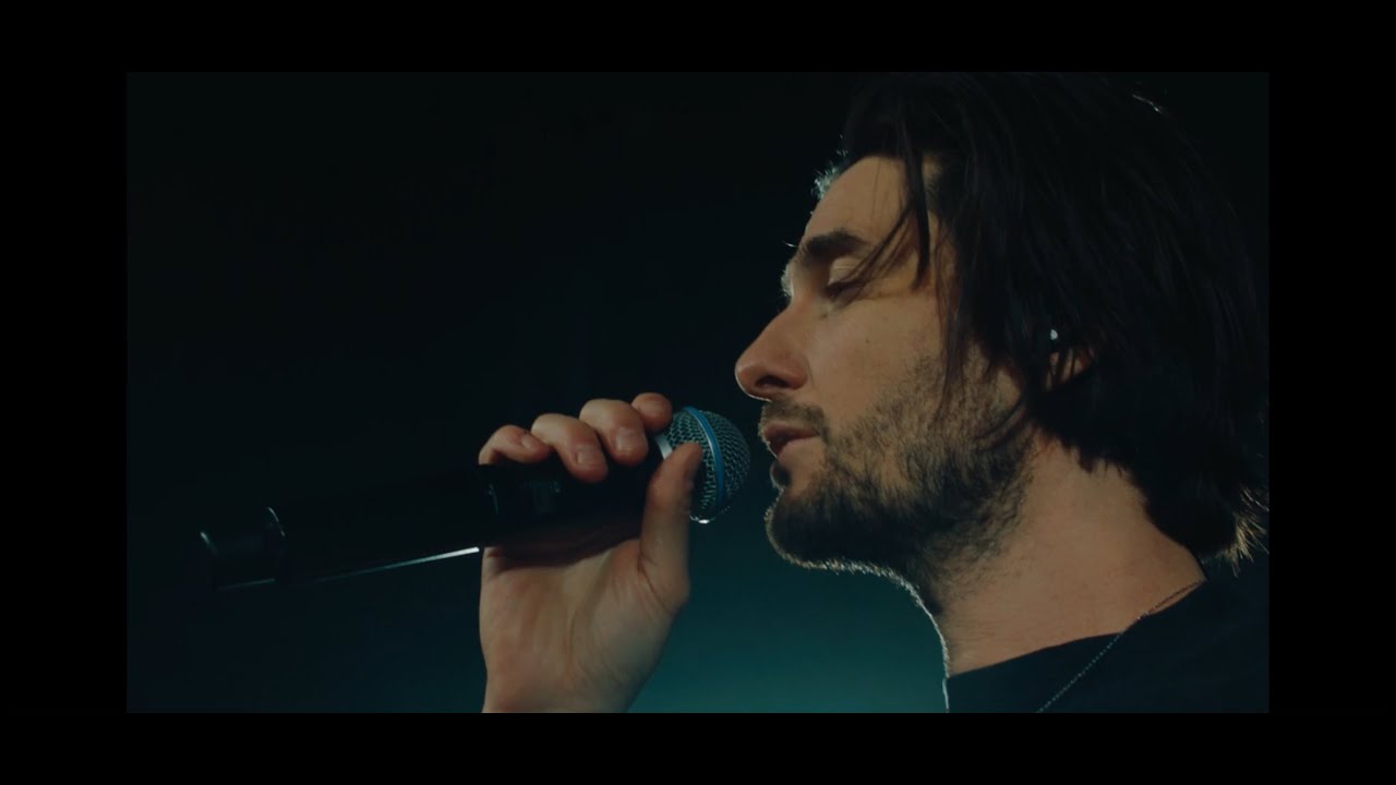 Ben Barnes - Three New Hearts [Live]