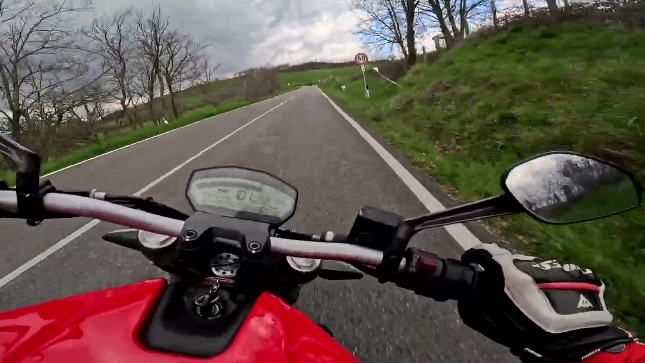 Passo di Via Maggio in Moto parte 1 - Salita - 23/03/2024