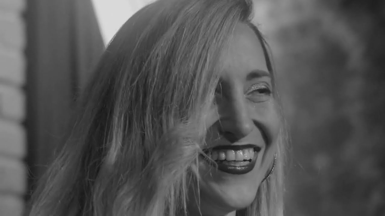 Mishelle Moná  - Love me or leave me (cover)