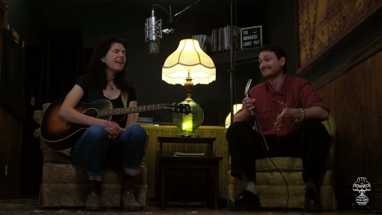 Maia Sharp - I Still Haven't Found What I'm Looking For (acoustic) (cover) - The Monarch Living Room
