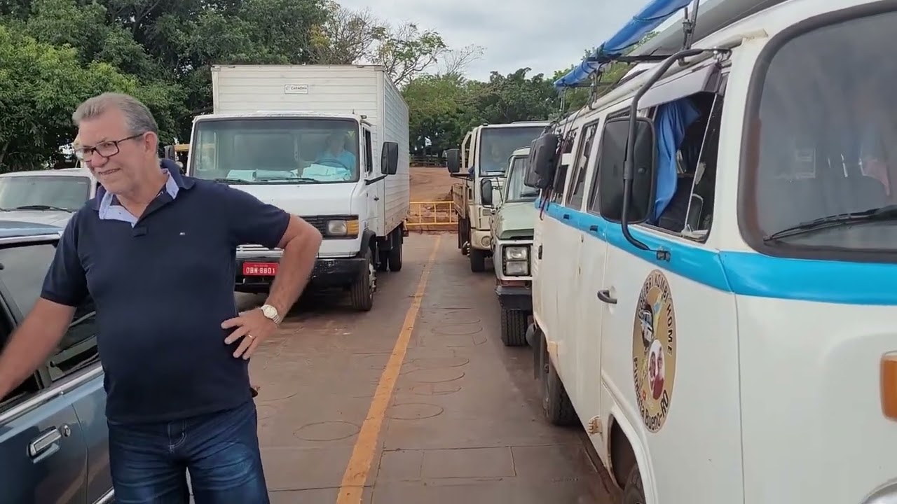 travessia da  balsa do rio gramde  de santa albertina sp para carneirinho minas geras