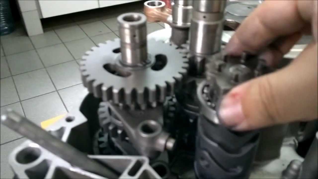 Montagem do Motor da XT 600 E 3TB - montagem carter central