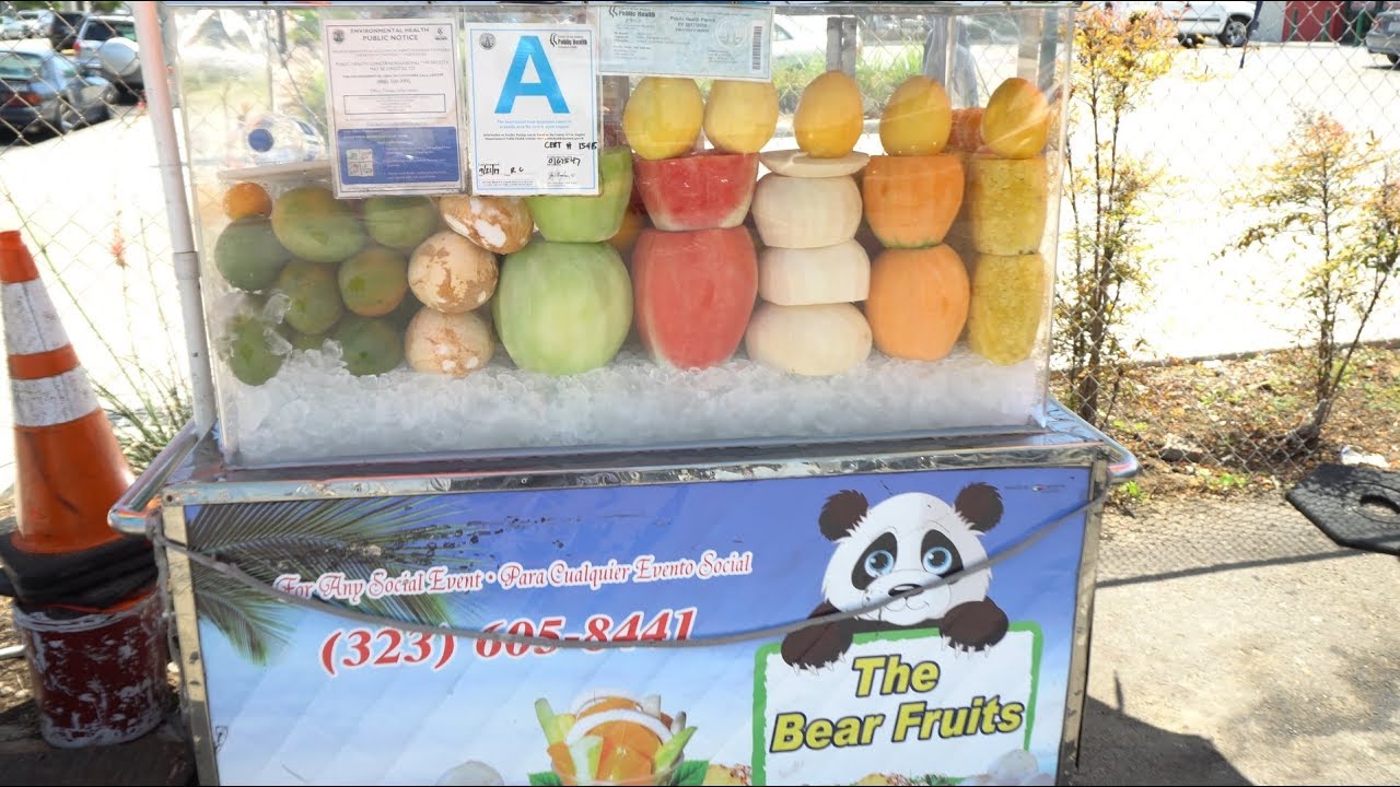 Los Angeles Street Food | Mixed Fruits Sliced By A Real Fruit Ninja