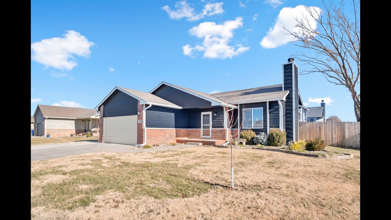 2208 Old Main Newton KS For Sale | Aimee Monares REMAX Associates 3162831000