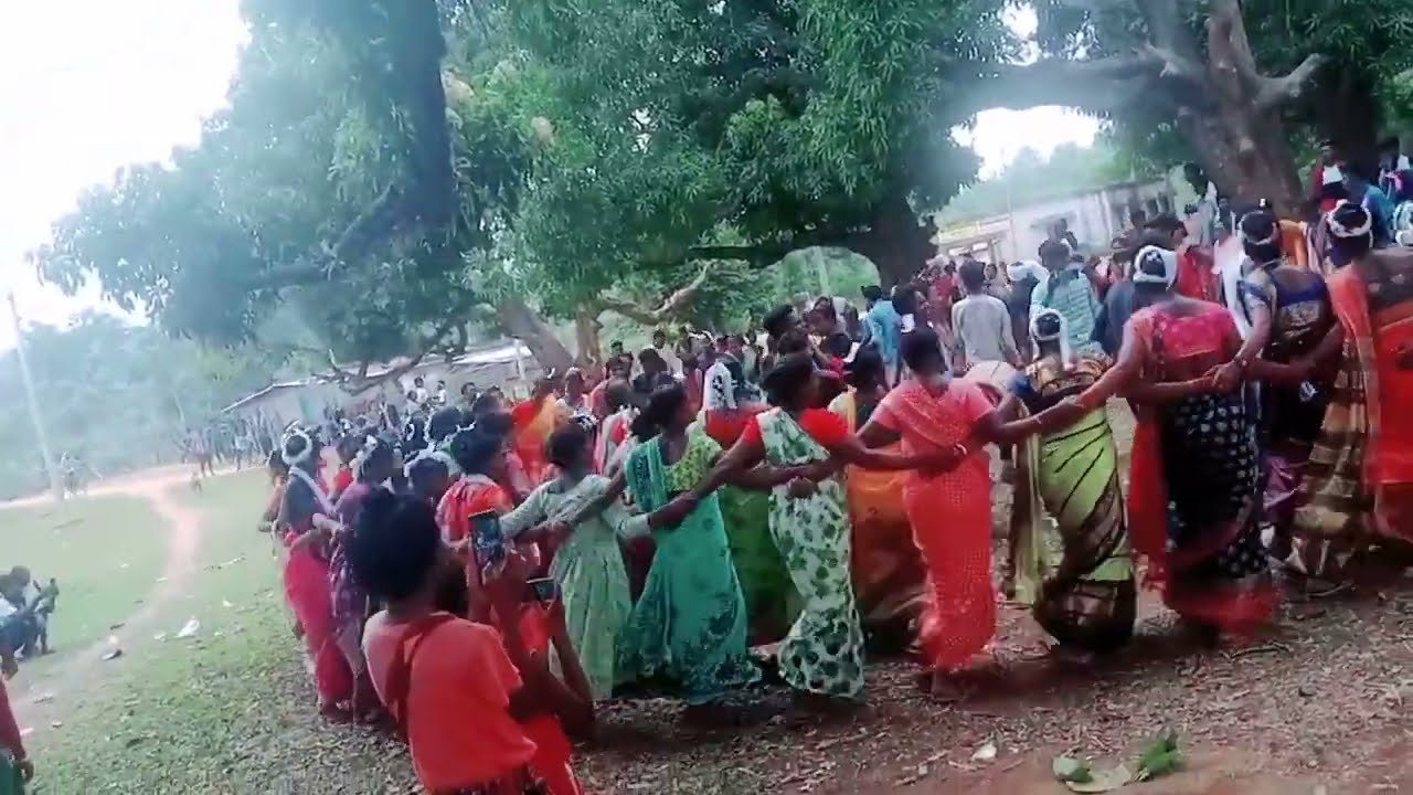 Mundari Chain Dance/Ranchi Ra rel Gadi#New Mundari Chain dance 2023