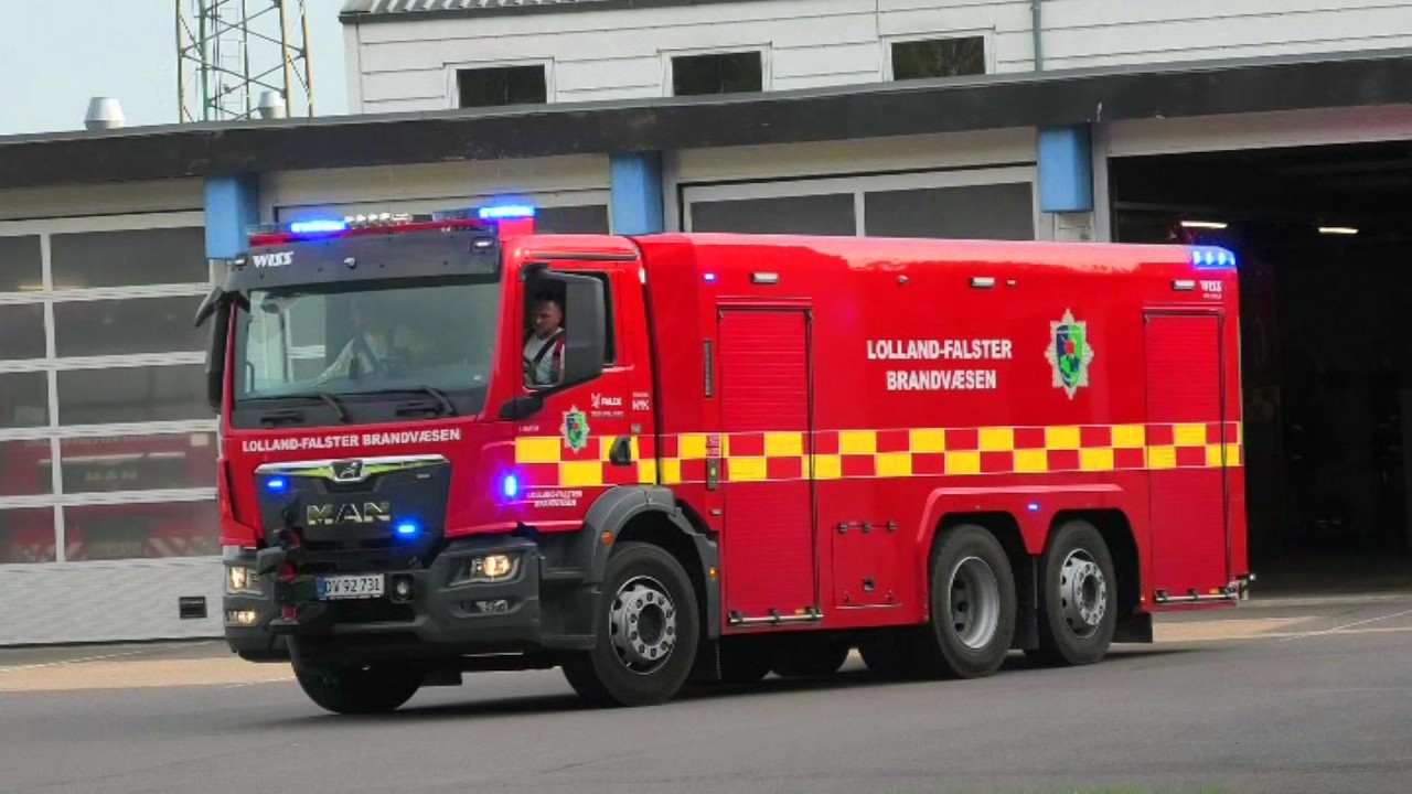 NYKØBING FALSTER (NYK-ASP1+NYK-VTVG1) ABA lolland falster brandvæsen & falck brandbil i udrykning