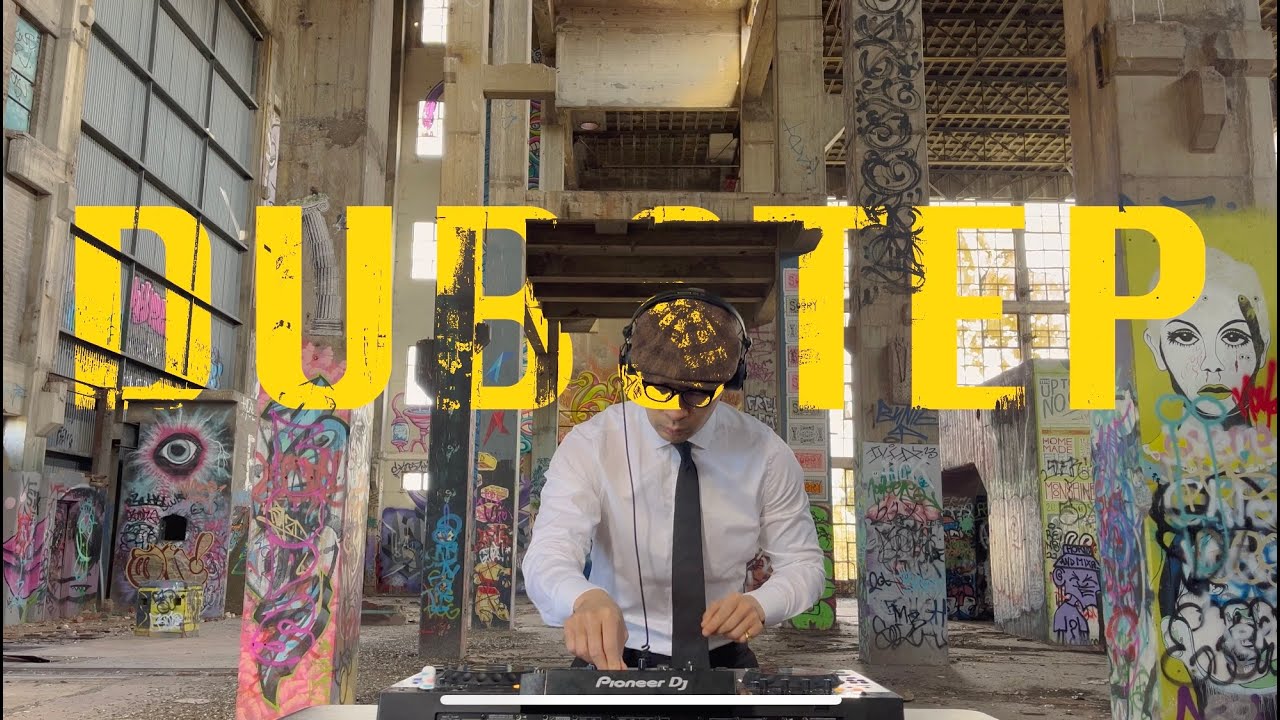Dubstep140 Mix in Abandoned Warehouse