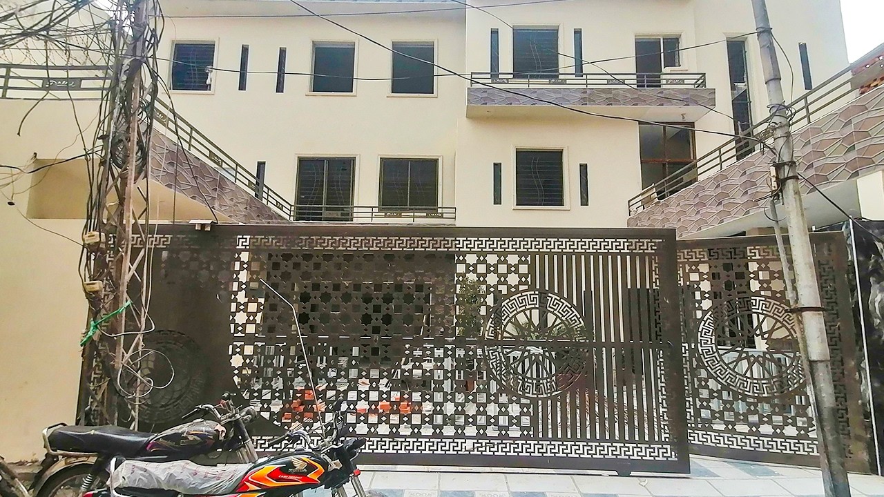 17 MARLA BUILDING FOR SALE IN MODEL TOWN LAHORE