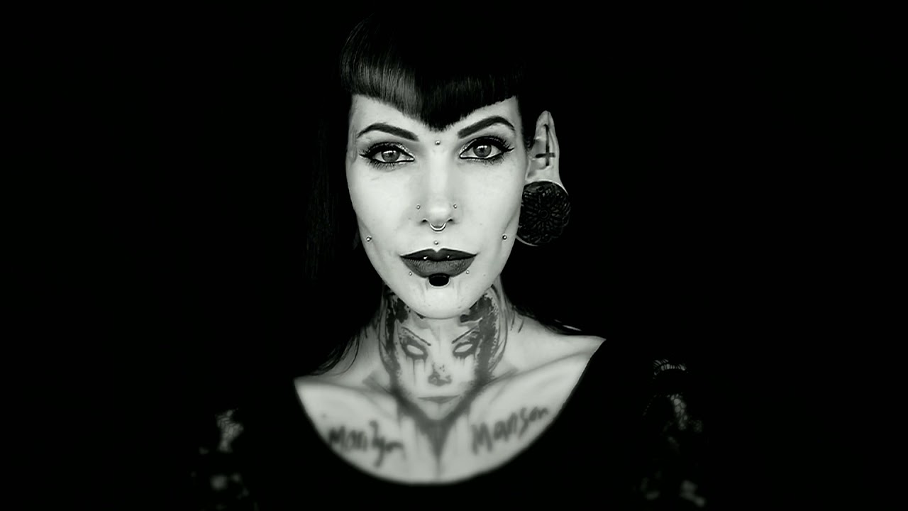 Sandy, Tattoo-Artist | Menschen wie du und ich
